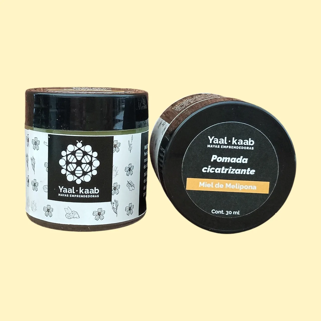 Pomada cicatrizante de propóleo, 30 g.